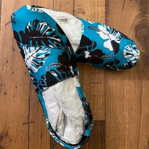 Hawaiian TOMS 🌴🍍